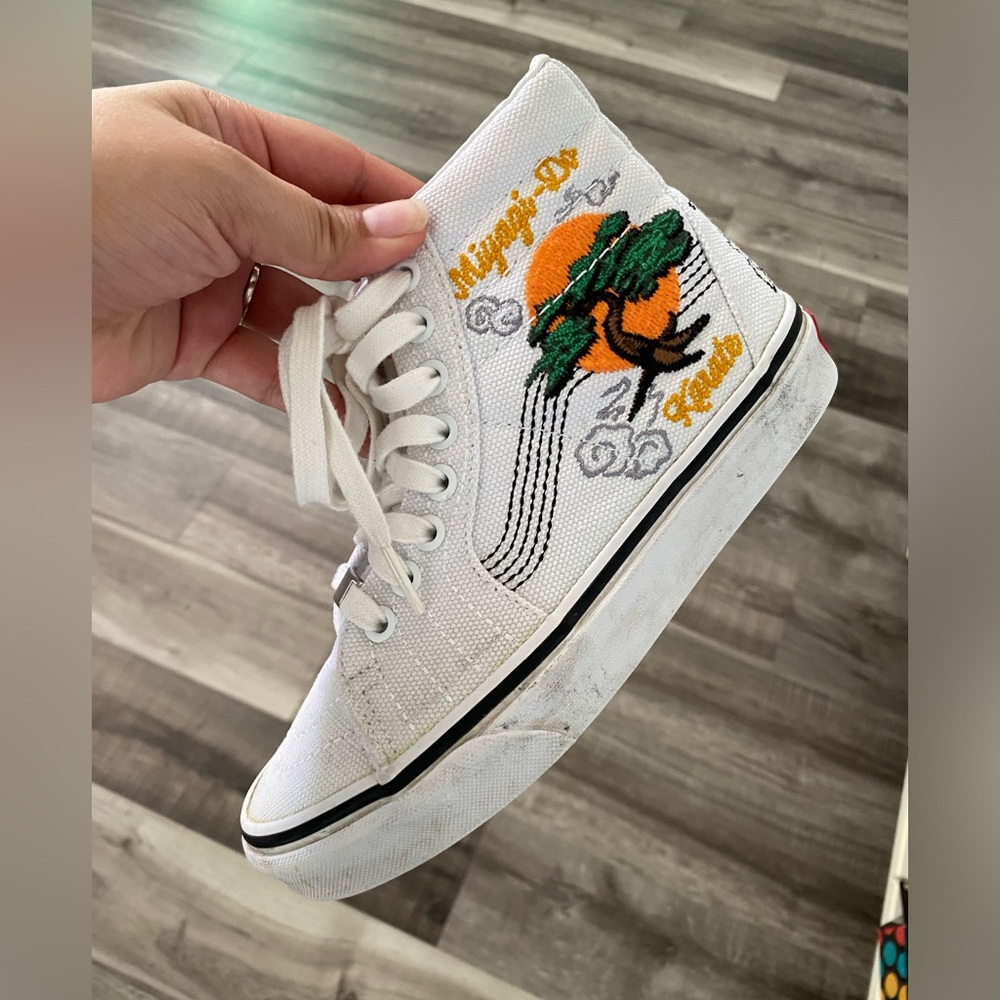 New Vans X Cobra Kai Karate Kid Sk-8 Shoe Miyagi Dojo 5 Women - Picture 3 of 12